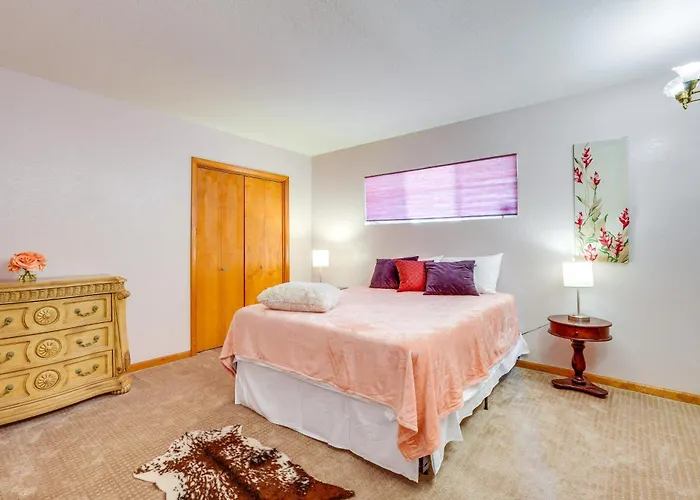 Close To Hiking & Biking: Mtn-view Phoenix